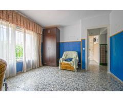 Espectacular chalet independiente en Alcalá de Guadaíra, en urbanización Las Juncosas!!!!