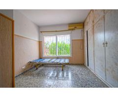 Espectacular chalet independiente en Alcalá de Guadaíra, en urbanización Las Juncosas!!!!