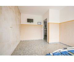 Espectacular chalet independiente en Alcalá de Guadaíra, en urbanización Las Juncosas!!!!
