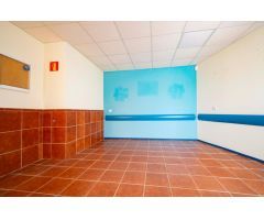 Espectacular chalet independiente en Alcalá de Guadaíra, en urbanización Las Juncosas!!!!