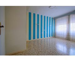 Espectacular chalet independiente en Alcalá de Guadaíra, en urbanización Las Juncosas!!!!