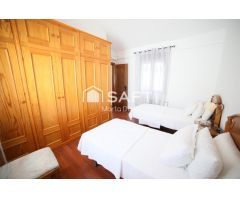 Casa amplia versátil en Ronda: 3 plantas, 3 terrazas,1 patio, ideal inversión o familia