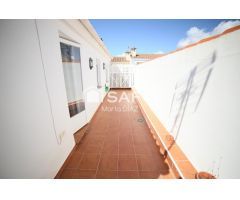 Casa amplia versátil en Ronda: 3 plantas, 3 terrazas,1 patio, ideal inversión o familia