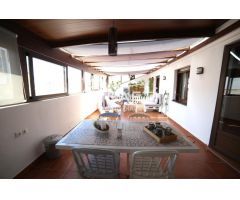 Casa amplia versátil en Ronda: 3 plantas, 3 terrazas,1 patio, ideal inversión o familia