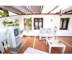Casa amplia versátil en Ronda: 3 plantas, 3 terrazas,1 patio, ideal inversión o familia