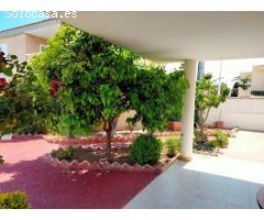 Chalet independiente con piscina privada y jardín