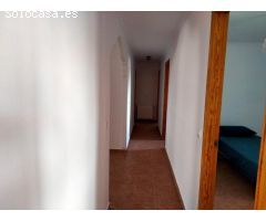 Chalet independiente con piscina privada y jardín