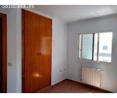Chalet independiente con piscina privada y jardín