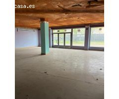 Amplio y atractivo local comercial en Palencia.