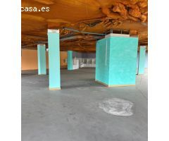 Amplio y atractivo local comercial en Palencia.