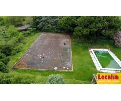 Casa con terreno vallado y piscina en Palencia
