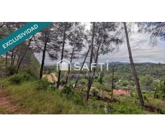 TERRENO DE 4215M2 EDIFICABLE EN CERVELLO.