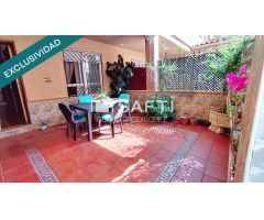 ¡Fantástico adosado en venta en la Barriada de Llera!
