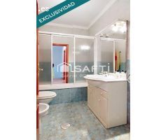 ¡Fantástico adosado en venta en la Barriada de Llera!