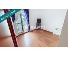 ¡Fantástico adosado en venta en la Barriada de Llera!