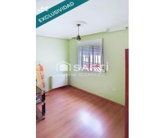 ¡Fantástico adosado en venta en la Barriada de Llera!