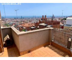 Atico con gran terraza y vistas espectaculares a Barcelona
