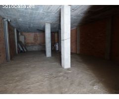 ¡AMPLIO LOCAL COMERCIAL EN VENTA EN MANRESA CON CAPACIDAD PARA 5 COCHES!