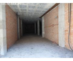 ¡AMPLIO LOCAL COMERCIAL EN VENTA EN MANRESA CON CAPACIDAD PARA 5 COCHES!