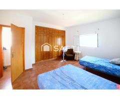 ¡Oportunidad única, rebajada en Benaoján! Casa de pueblo con jardín y vistas espectaculares. ¿Buscas