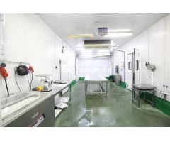 Nave industrial cárnica, equipada y versátil en el corazón empresarial de Ronda.
