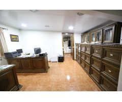 Nave industrial cárnica, equipada y versátil en el corazón empresarial de Ronda.