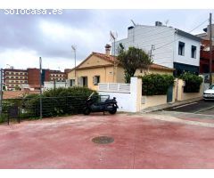 Oportunidad! Planta baja con patio privado, parking en la puerta y posibilidad de ampliar