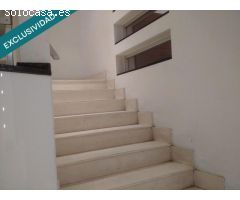Amplio Local comercial en zona exclusiva de Barcelona