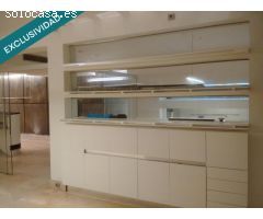 Amplio Local comercial en zona exclusiva de Barcelona