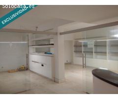 Amplio Local comercial en zona exclusiva de Barcelona