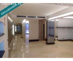 Amplio Local comercial en zona exclusiva de Barcelona