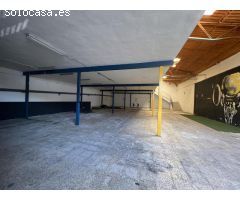 EN VENTA NAVE INDUSTRIAL EN EXELENTE UBICACIÓN EN MALAGA . 
