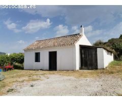 PARCELA DE MAS DE 7000M2 CON CASA DE CAMPO Y HUERTO