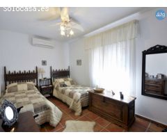 Casa en La Zenia, 4 dormitorios, 298 m2