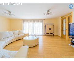 Casa en Cabo Roig, 4 dormitorios, 300 m2