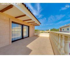 Casa en Cabo Roig, 4 dormitorios, 300 m2