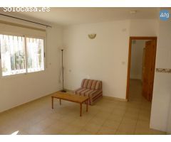 Casa en Villamartin, área 220 m2