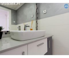 Bungalo cerca del lago en Torrevieja