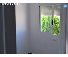 Adosado en Torrevieja con una vista del lago