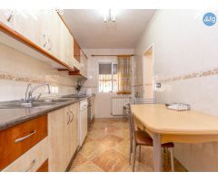 Villa con piscina privada en Torrevieja