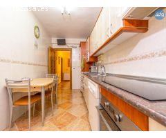 Villa con piscina privada en Torrevieja