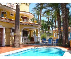 Villa en Torrevieja, 283 m2