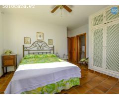 Villa en Dehesa de Campoamor, 4 dormitorios, 223 m2