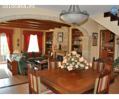 Villa en Torrevieja, 400 m2