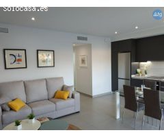 Apartamento en La Marina, al mar 900 m