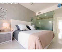 Bungalo en Torrevieja, 2 dormitorios, 120 m2
