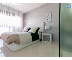 Bungalo en Torrevieja, 2 dormitorios, 120 m2