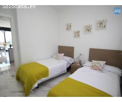 Bungalo en San Miguel de Salinas, al mar 8000 m