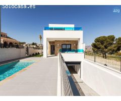 Villa con piscina privada en Bigastro