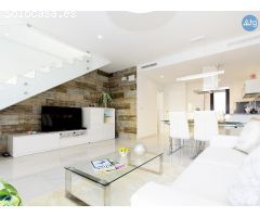 Villa en Villamartin, 3 dormitorios